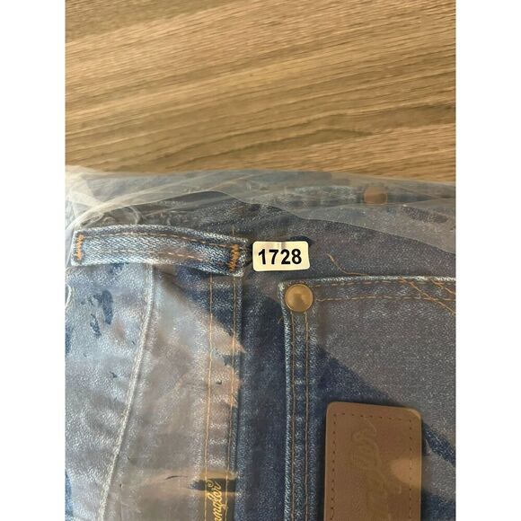 Vtg Wrangler 13MWZ Men's Jeans 33X38 (31X37) Blue Denim Jeans Made In USA - Picture 12 of 12